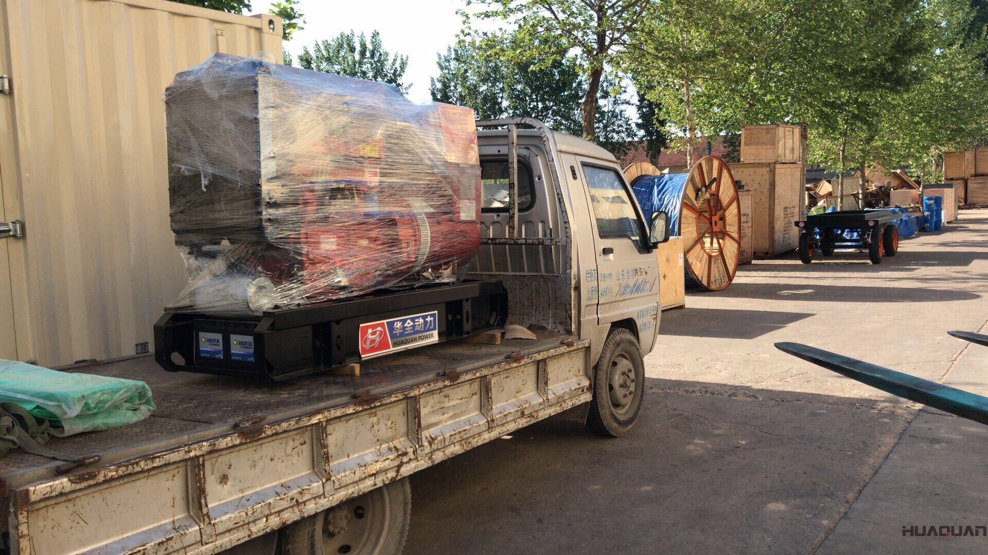 5月29日一臺30kw柴油發(fā)電機(jī)組從華全順利發(fā)往黑龍江