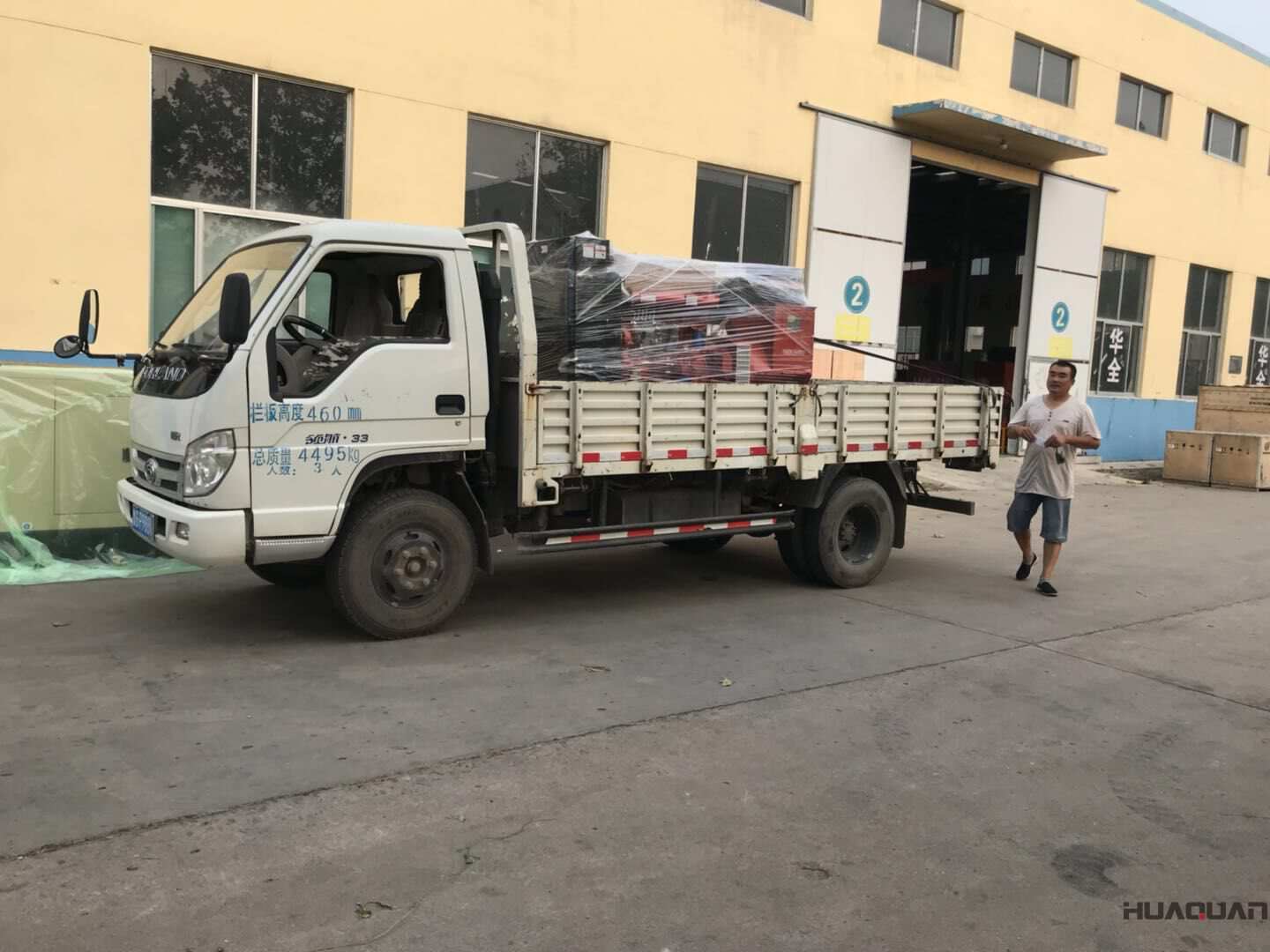 9月4日一臺150kw標(biāo)配型柴油發(fā)電機(jī)組發(fā)往吉林