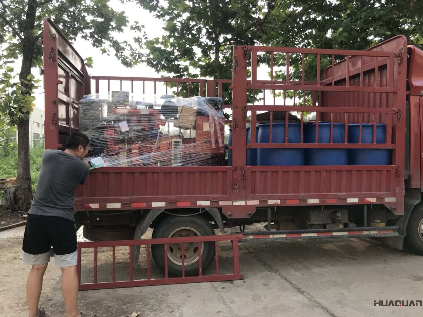 一臺20kw標配型沼氣發電機組于9月6日發往陜西