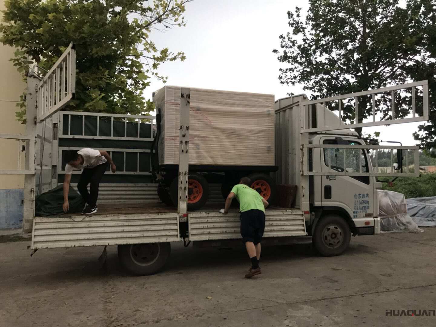 發(fā)貨了！9月7日一臺50kw移動(dòng)靜音拖車柴油發(fā)電機(jī)組已發(fā)往天津市