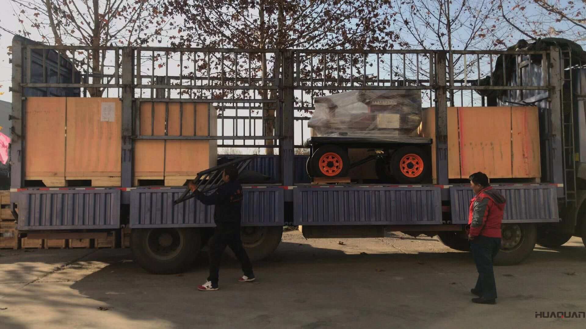 陳先生從華全動力采購的15kw立柜四保護(hù)柴油發(fā)電機組已于11月19日成功發(fā)往江蘇省